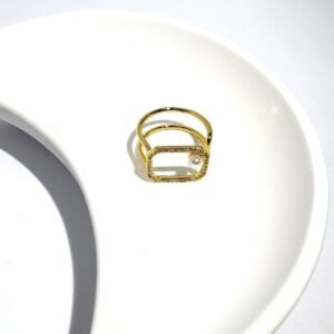 Broken diamond plain gold ring