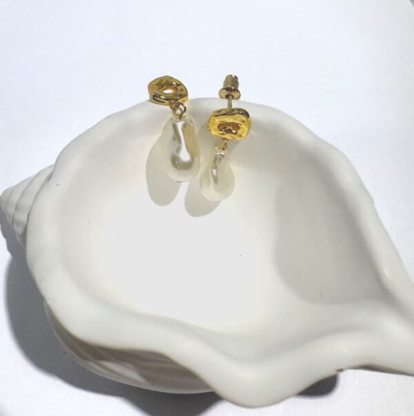 Fritillary earrings - Image 3